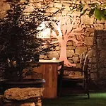 Роскошный шатер Aux Du Mas De Nadal 3*