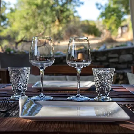 Aux Du Mas De Nadal 3*