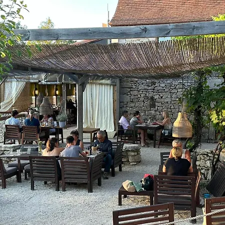 Luksustelt Aux Du Mas De Nadal 3*