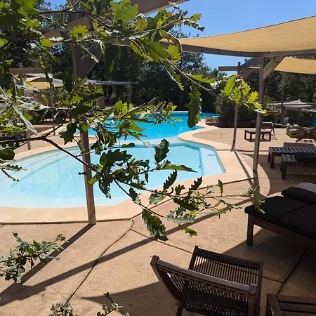 Aux Du Mas De Nadal 3*