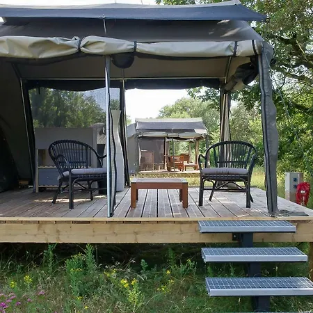 Aux Du Mas De Nadal 3* Sauliac-sur-Célé